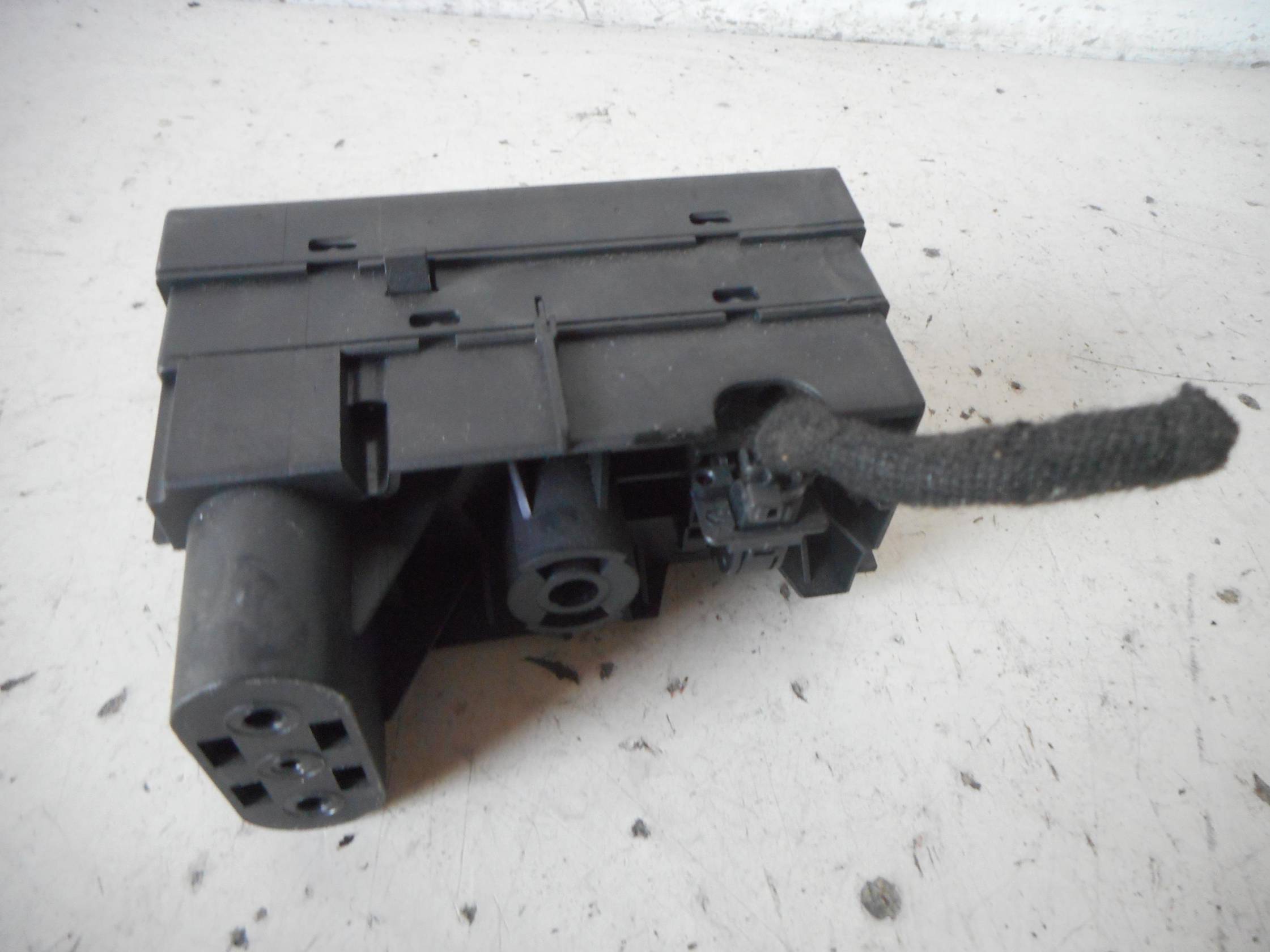 Interruttore blocco comando luci